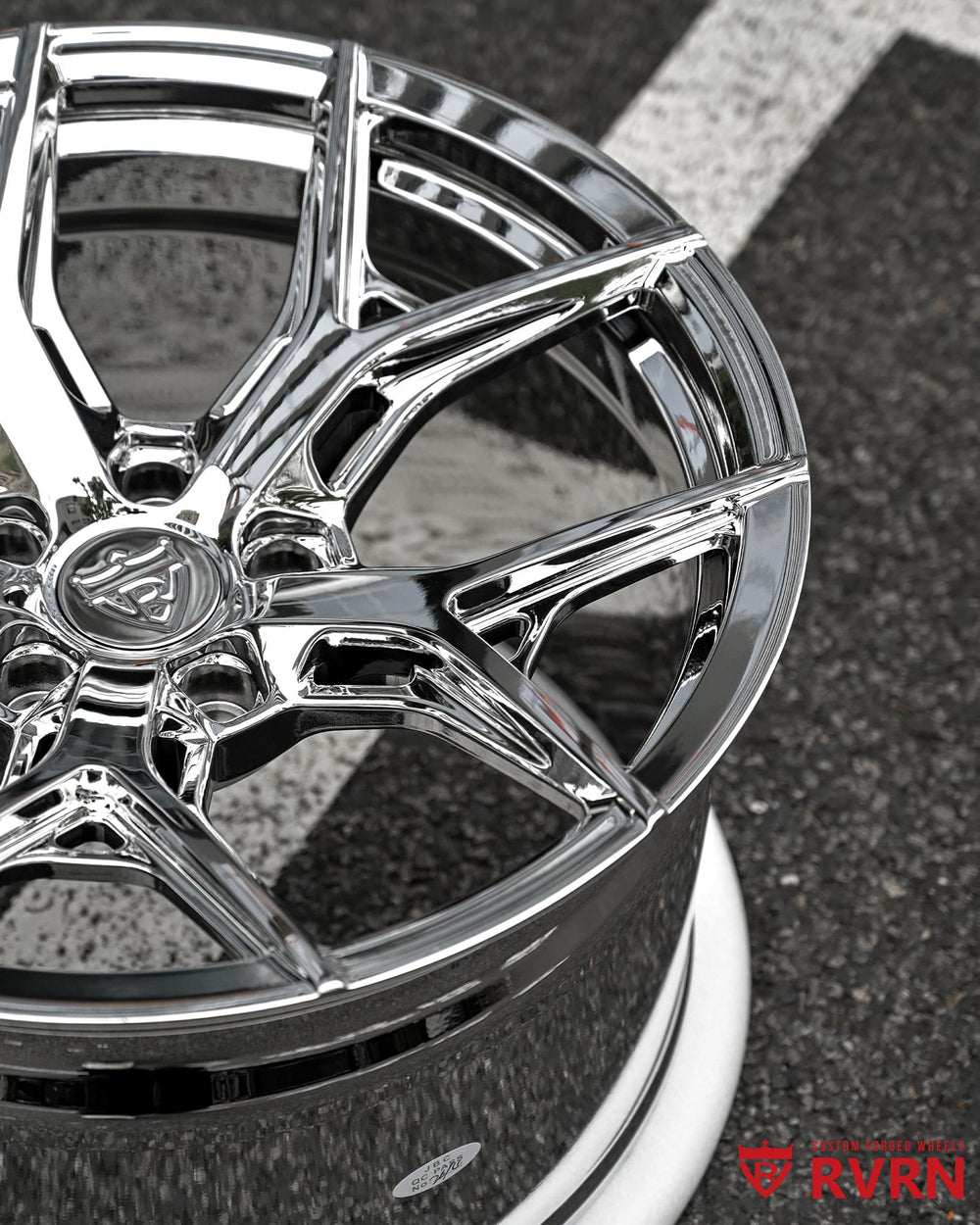 Camaro upgraded brakes wheels with optimized caliper clearance using custom forged RV-MJ25 concave wheel configuration