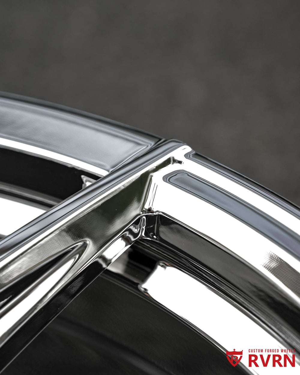 RV-MJ25 chrome monoblock wheel spoke design with modern concave styling tailored for classic Camaro performance builds