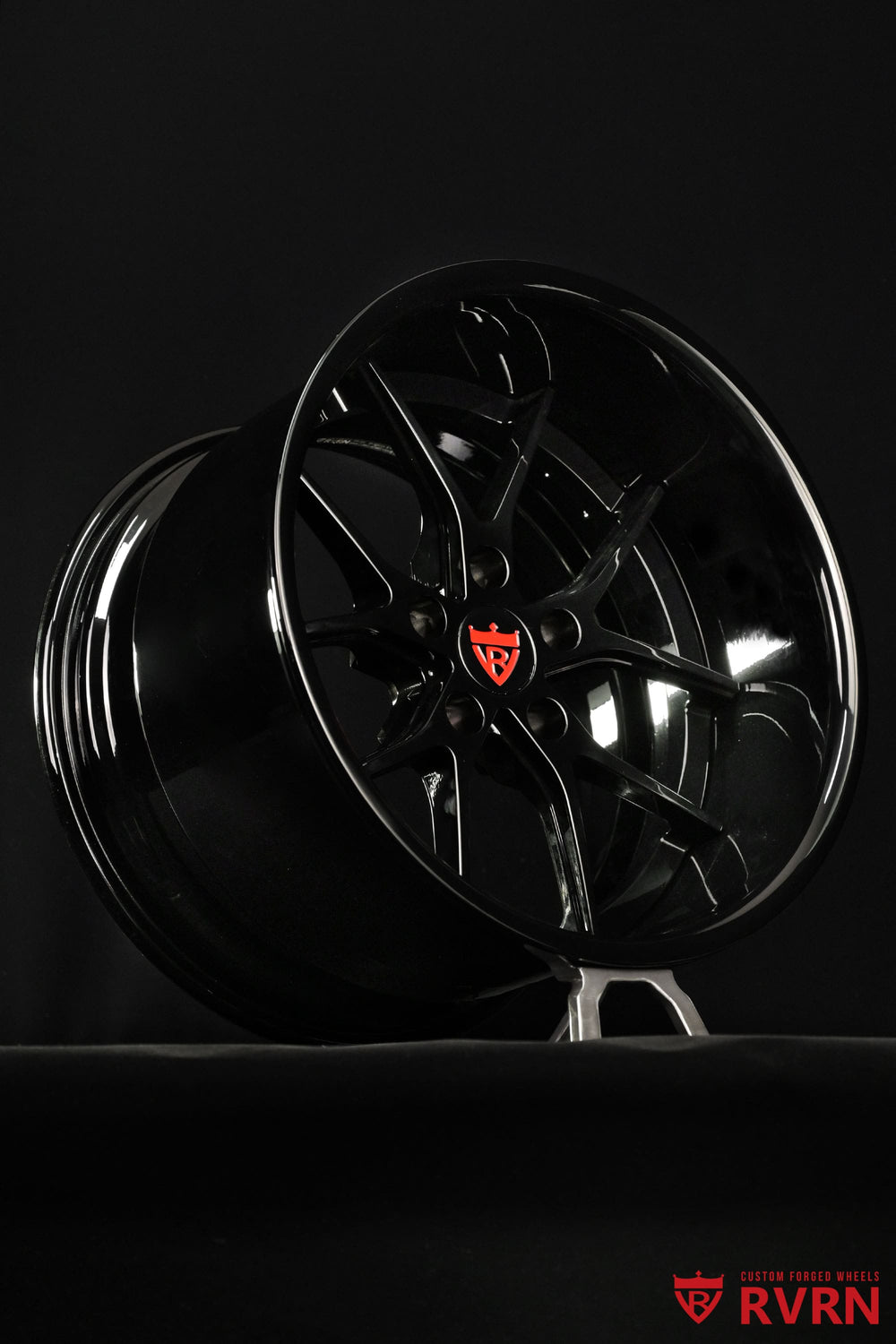 Detailed Y-spoke view of an RV-DC24 custom forged wheel for the 1968 Chevy Chevelle, finished in gloss black with an 18x9.5 front specification