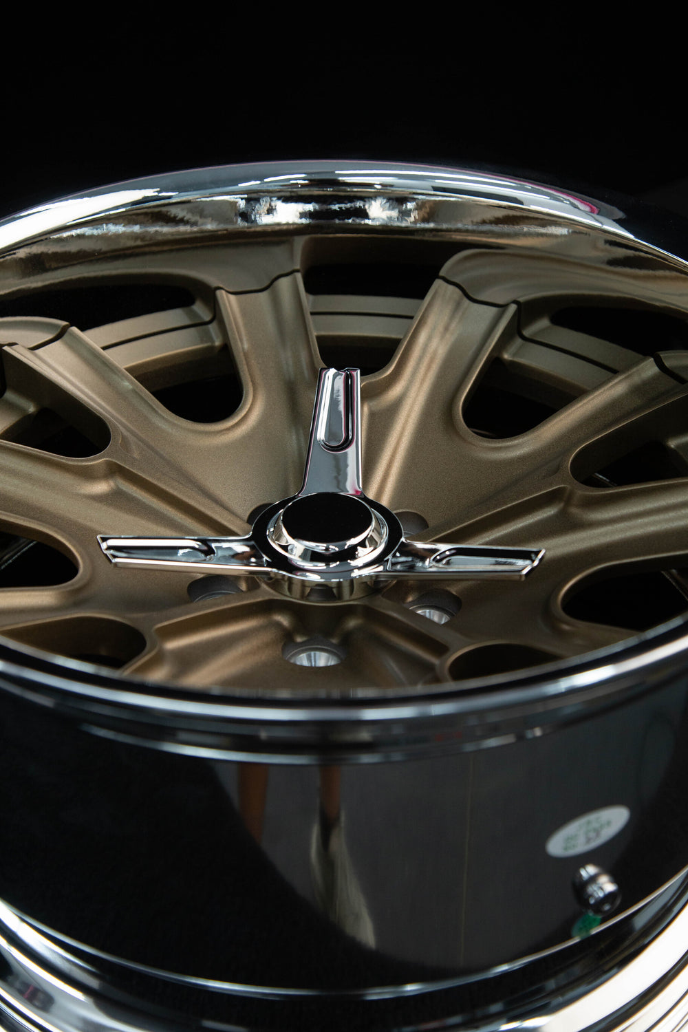 Forged Mustang chrome rims with matte bronze design