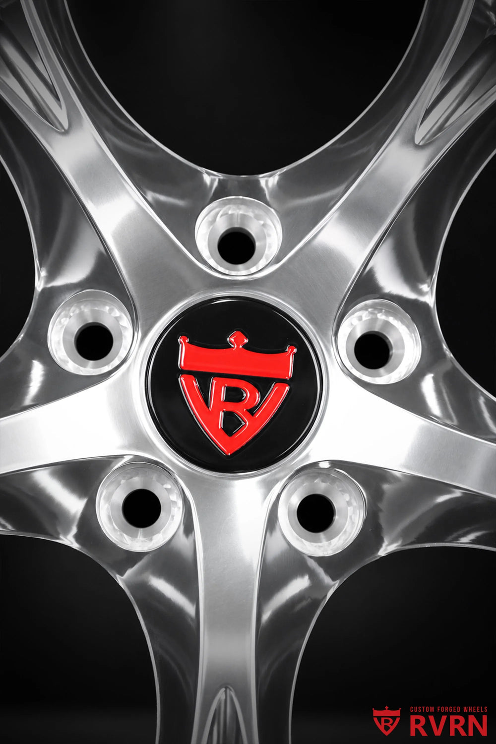 1969 Ford Mustang RV-DS016 forged 2-piece deep dish wheel close-up showing the polished spoke center, lug holes, and red RVRN center cap