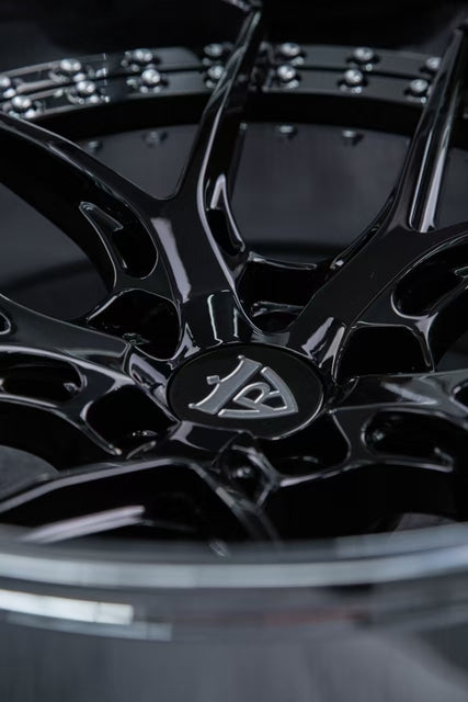 Tire fitment for 20 inch chrome wheels on custom 1970 Charger