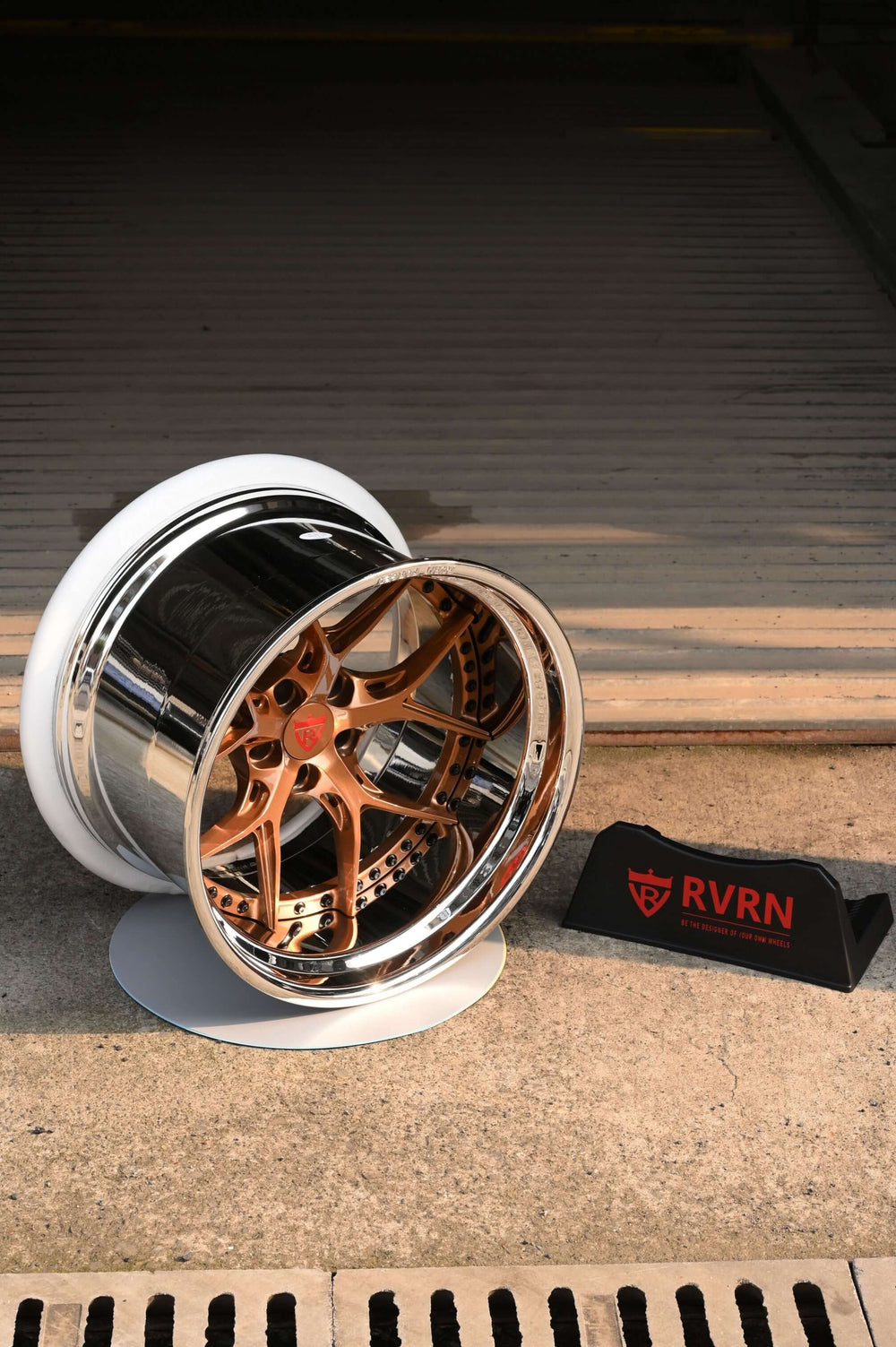 1970 Dodge Charger wheels custom flush stance deep dish chrome rims RV-DR08D rear three-quarter view.