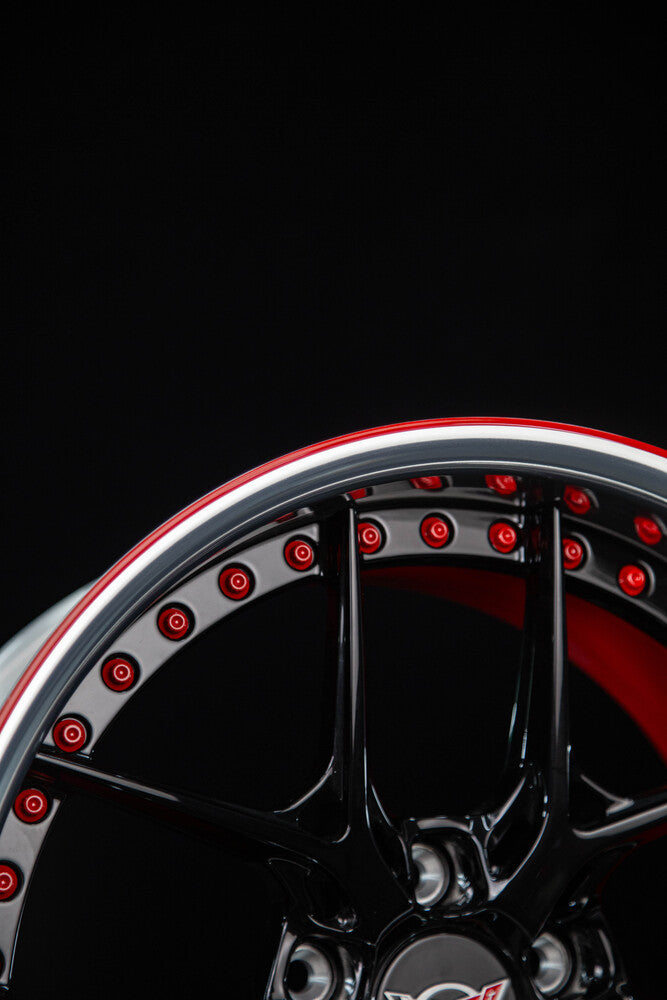 RVRN Red accent detail on Corvette C3 custom aluminum wheels