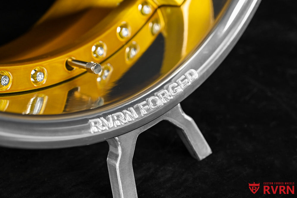 Custom forged 5 spoke wheels in transparent dark gold for Datsun 240z