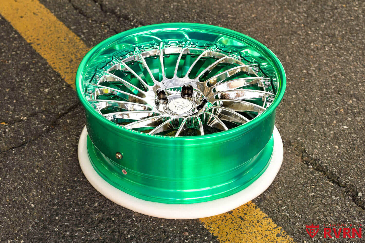 1985 Monte Carlo Custom Wheels — RV-DN01 Chrome & Green – RVRN WHEELS