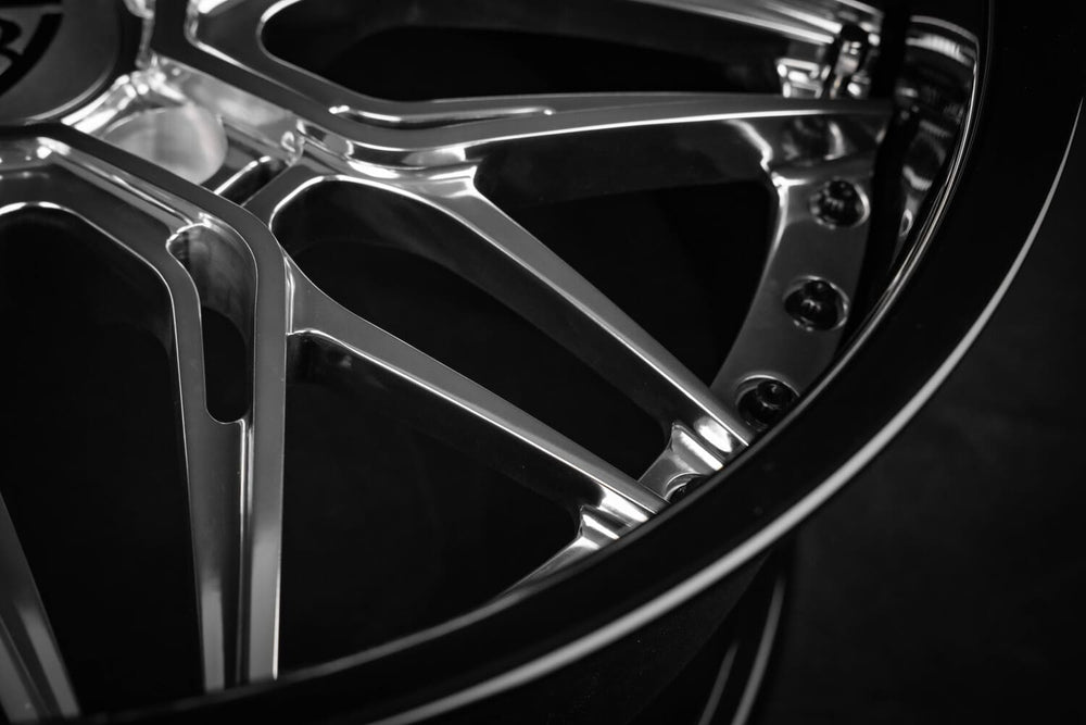 Gloss black barrel finish on RV-T081 19x9.5 rear wheel