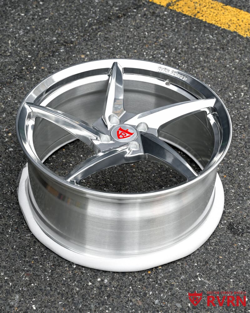 Mustang 5 spoke wheels polished aluminum close-up detail