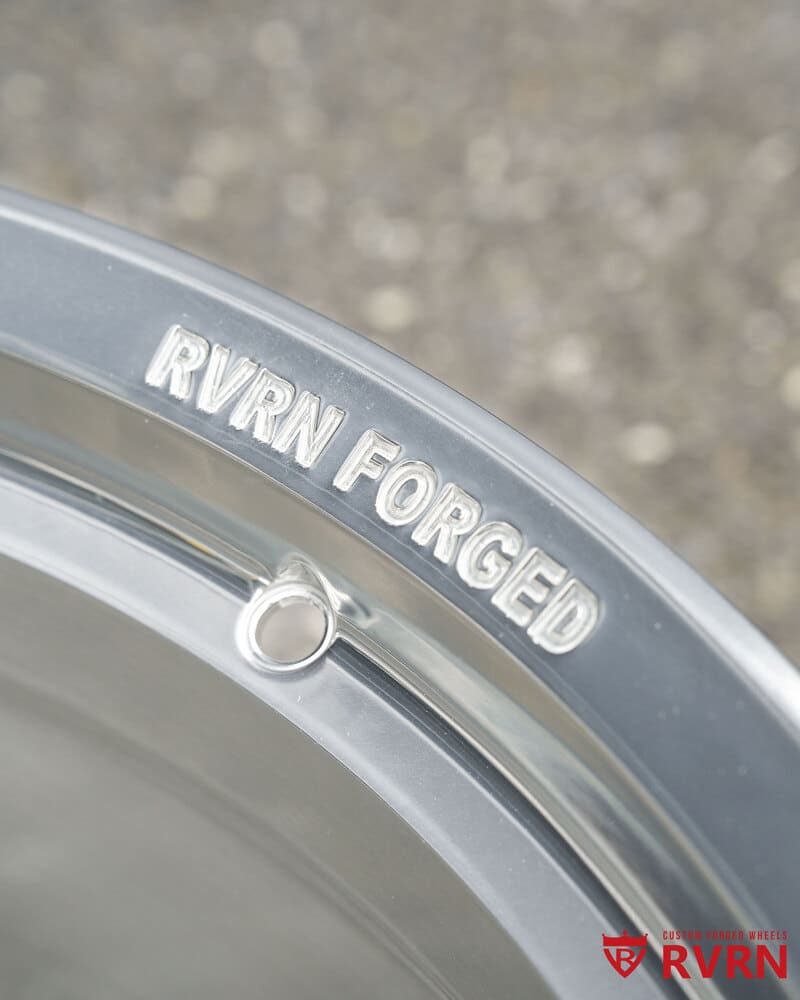 Brushed aluminum barrel Mustang forged wheel detail