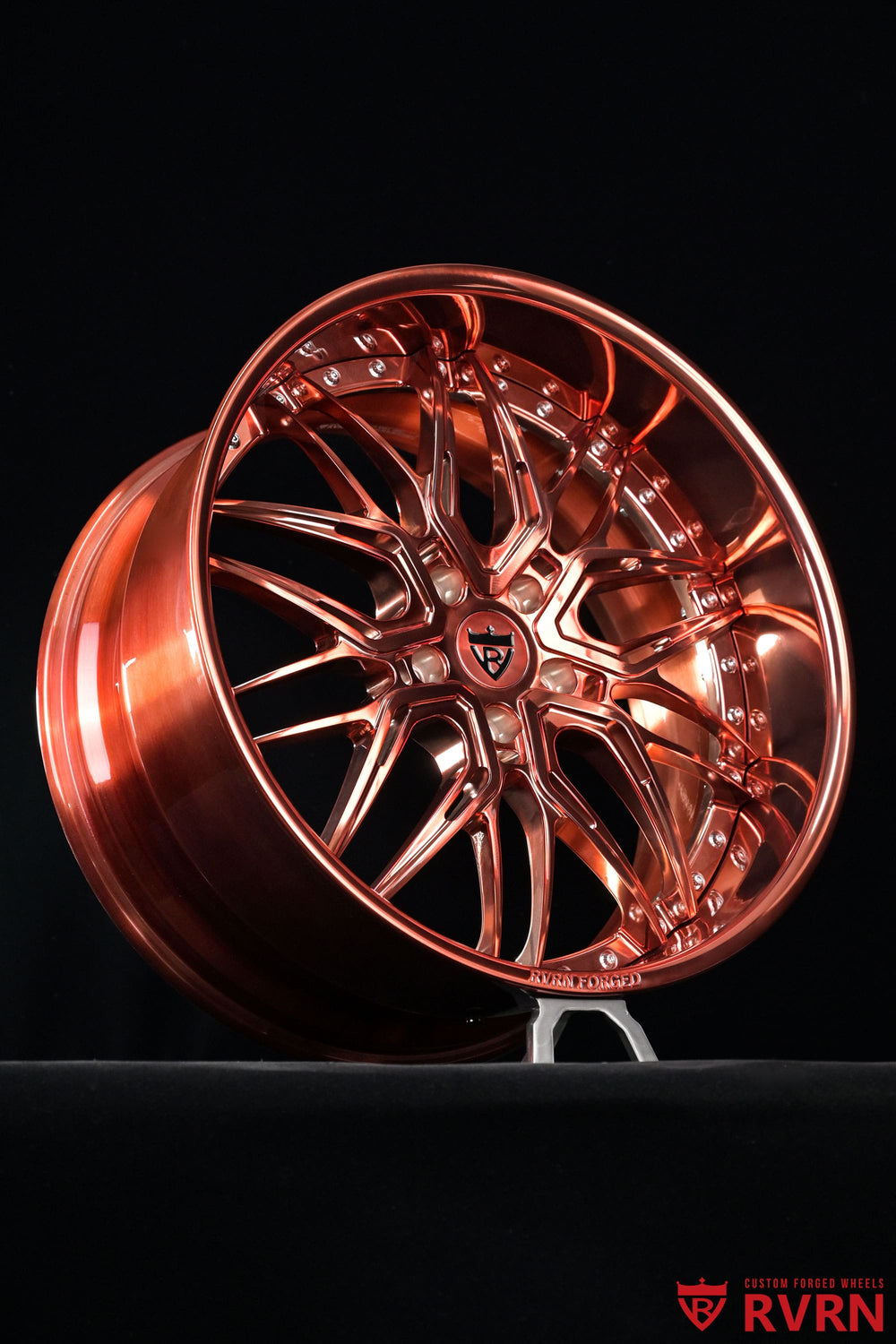 Close-up of the RV-T081 forged wheel face for Chevy Impala SS, showing polished rose gold detailing and deep dish styling, 22x9 and 22x11