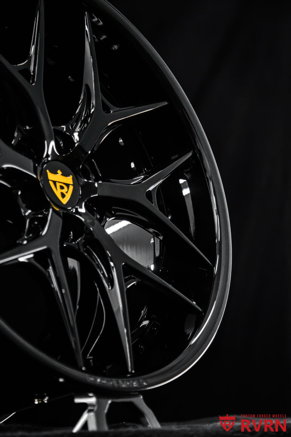 Side view of an RV-DR08D Viper forged wheel featuring a Y-spoke pattern and all gloss black finish for a custom Dodge Viper setup