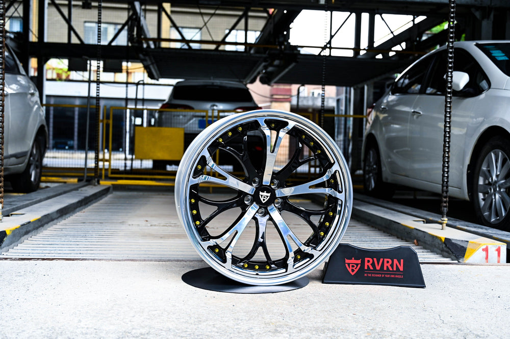 2001 Lincoln Town Car on RVRN RV-DL09 custom forged wheels in polished black - 07