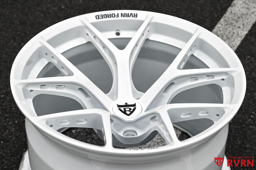 Lexus GS300 staggered setup concave wheels 18x9.5 18x11.5 RV-MR01 ivory white forged wheels side profile custom build