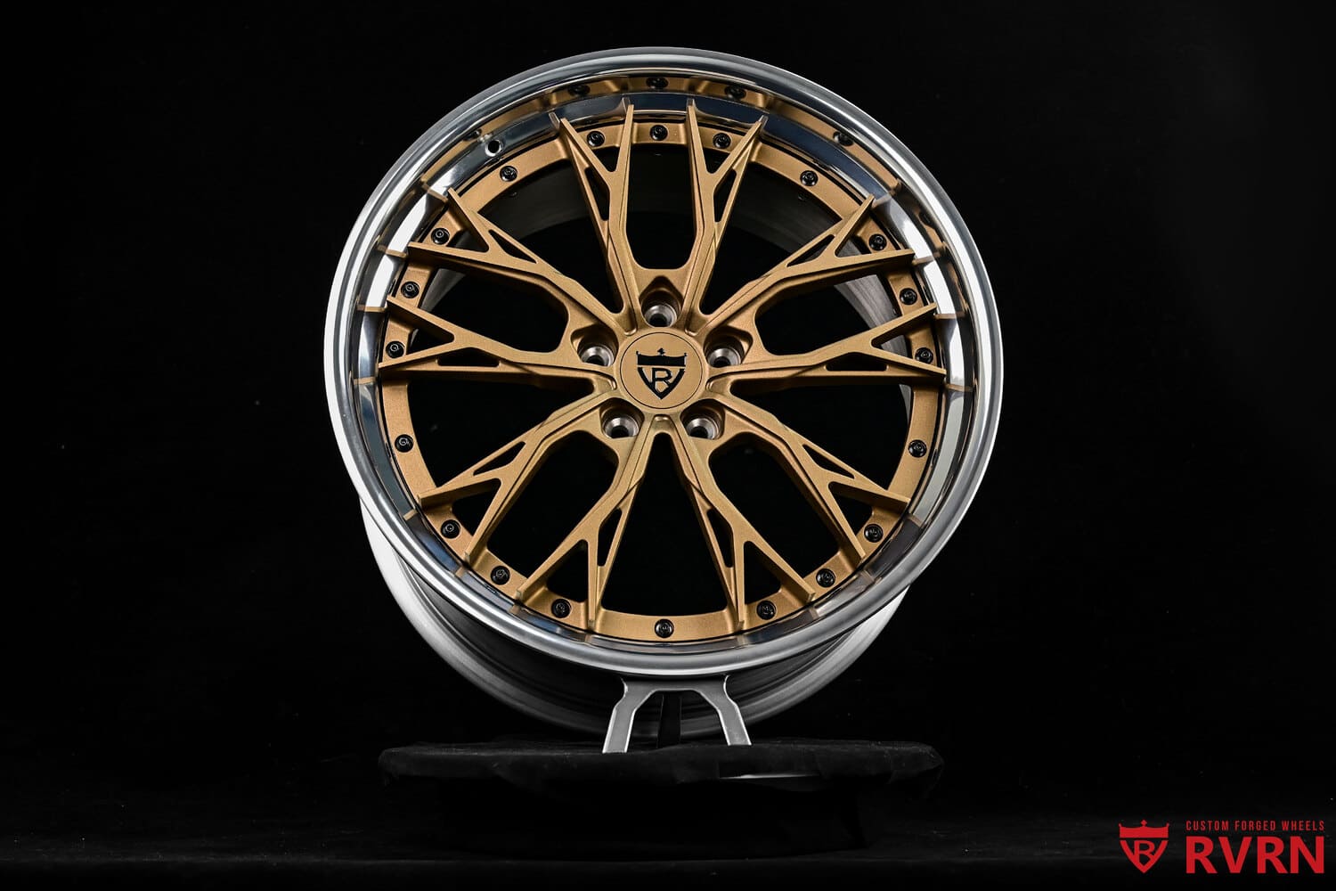 Design your own Lexus wheels – closeup of RV-DC04 details