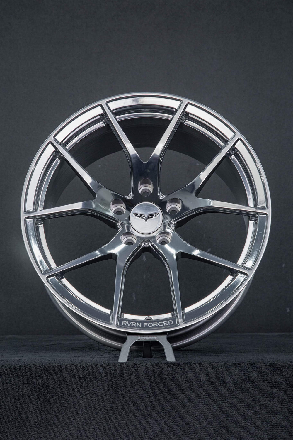 Close-up of concave spoke design on RV-MC24 custom forged wheels for C5 Corvette.