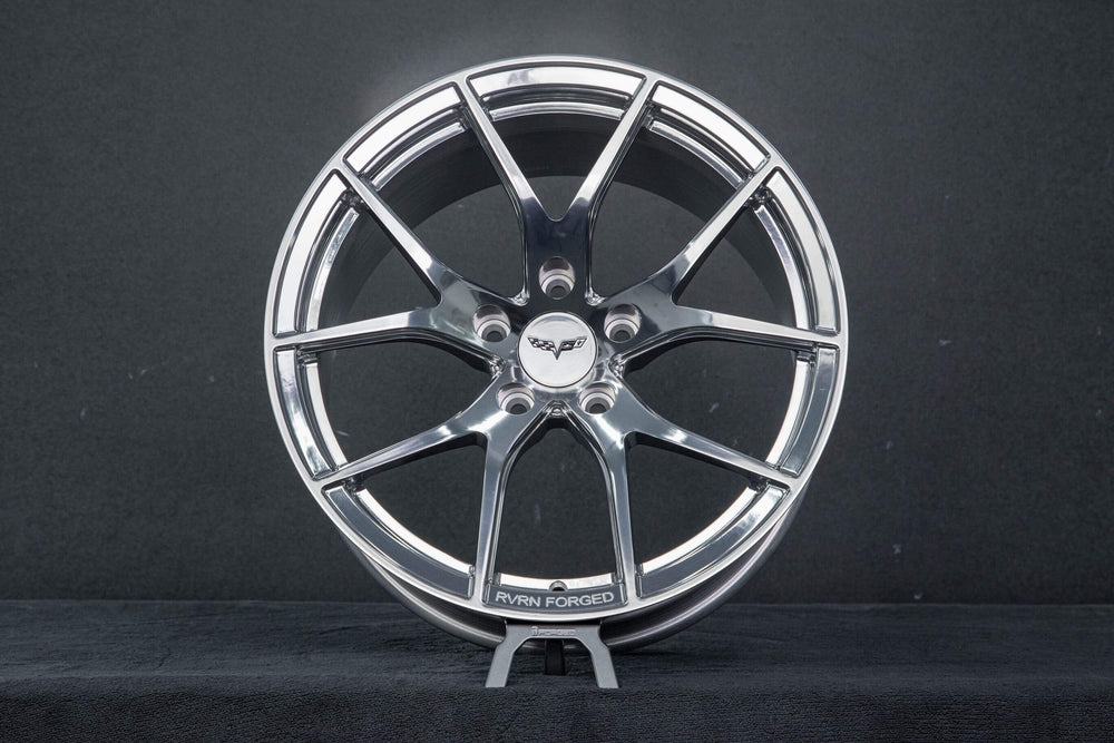 Side profile showcasing staggered 18x10 front and 19x13 rear setup on RV-MC24.