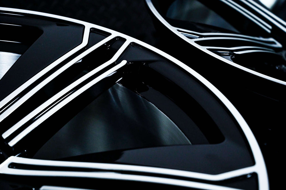 2011 Audi R8 V10 on RVRN RG-01 forged wheels in Gloss Black and Silver (photo 05)