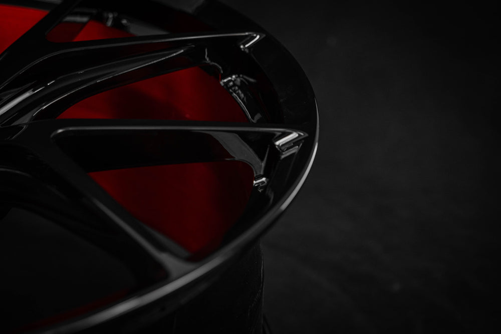 	Red and black forged wheels for Mercedes-Benz SUV by RVRN
