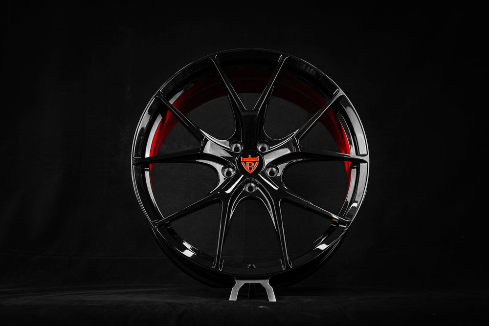 Design your own red and black RVRN forged wheels – custom for ML63