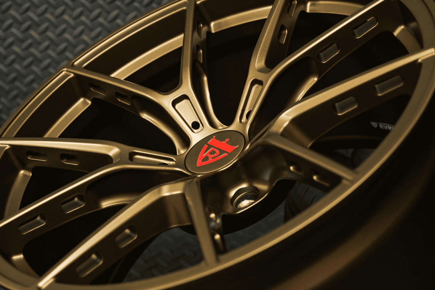 Front view of RV-MB373 forged wheels on 2013 Mercedes Benz E550