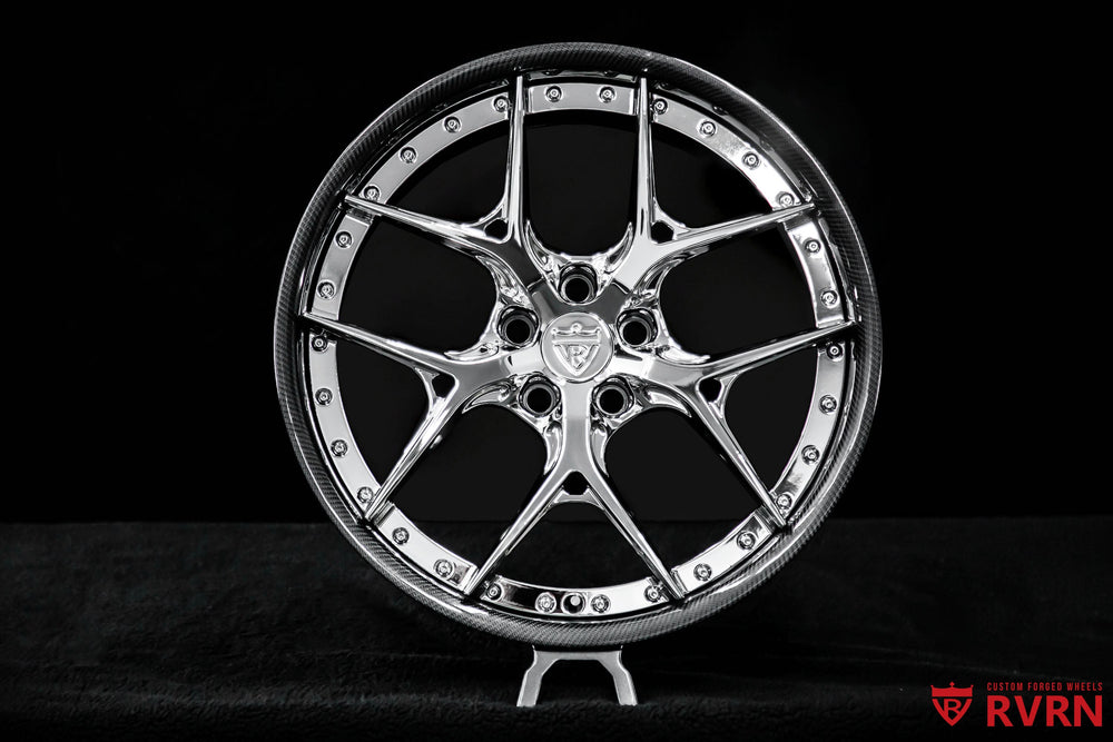 Front three-quarter detail of 2014 Dodge Challenger SRT8 on RVRN RV-DR08D forged wheels, 20x9 Y-spoke fitment