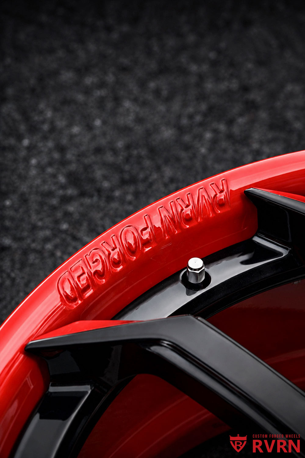 Close-up of the red barrel on RVRN RV-DC01 custom Corvette C7 forged wheels with directional spokes and 19x8.5 front fitment