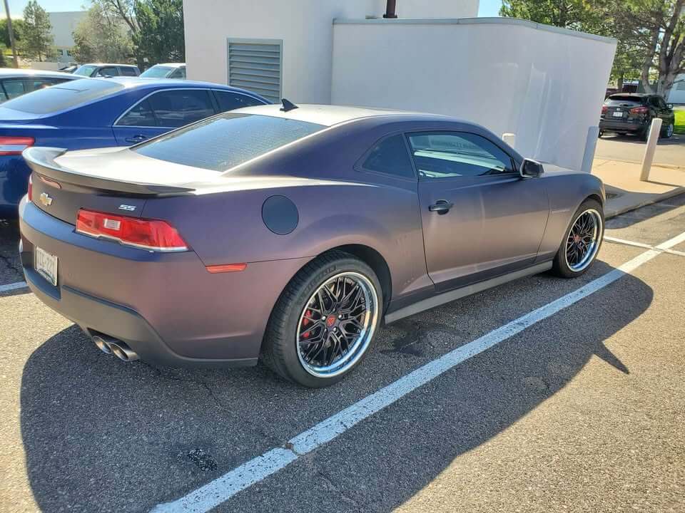 Matte purple fade to black spokes on 2015 Camaro SS RV-T081 wheels