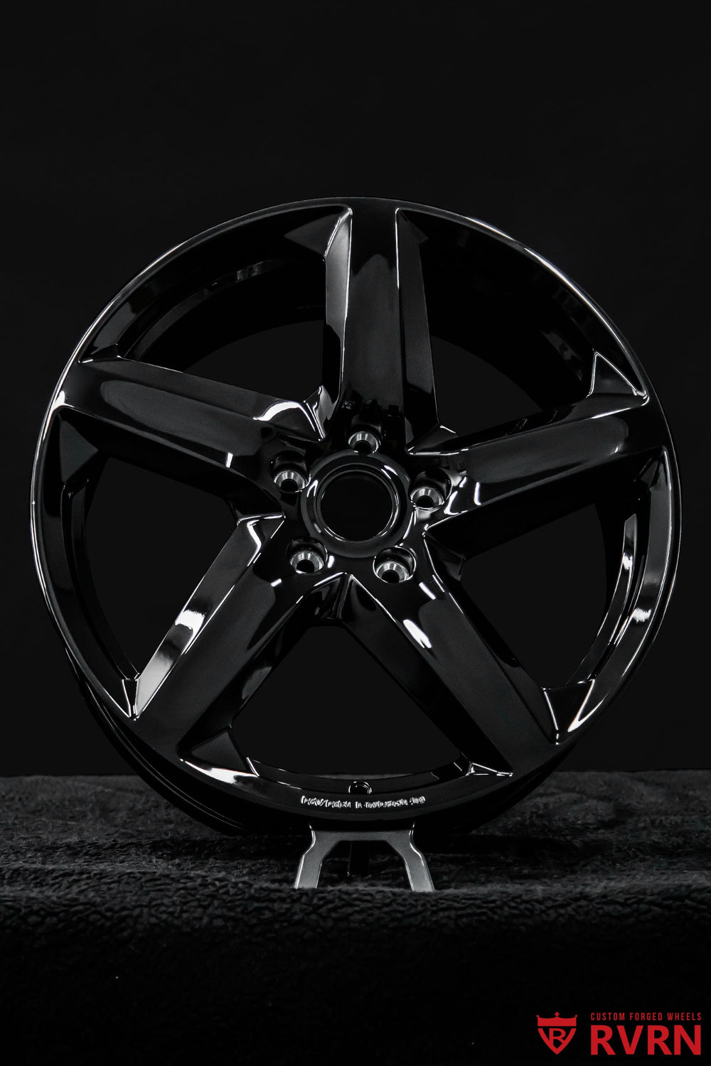 RVRN RV-MT02 directional forged wheels for a 2015 Corvette C7 Stingray Z51 in gloss black, 19x8.5 front and 20x10 rear