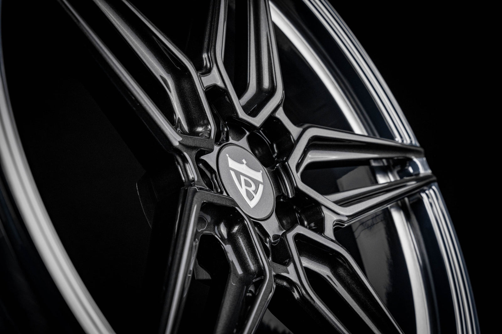 Unique spoke design of RV-MR02 forged wheels for Lexus