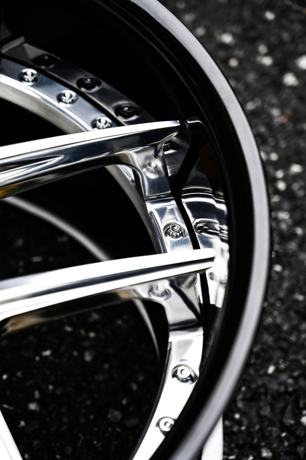 Gloss polished finish on custom Maserati Granturismo wheel