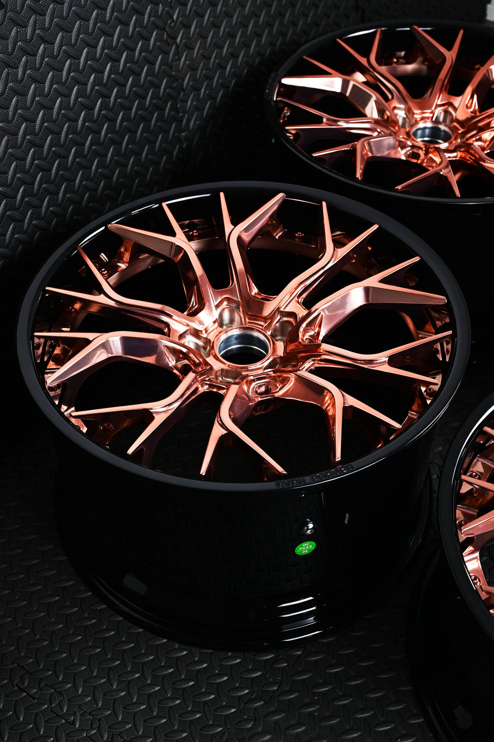2015 Corvette Z06 on RVRN RV-DR16 forged wheels in Barrel Gloss Black and Brushed Rose Gold (photo 05)