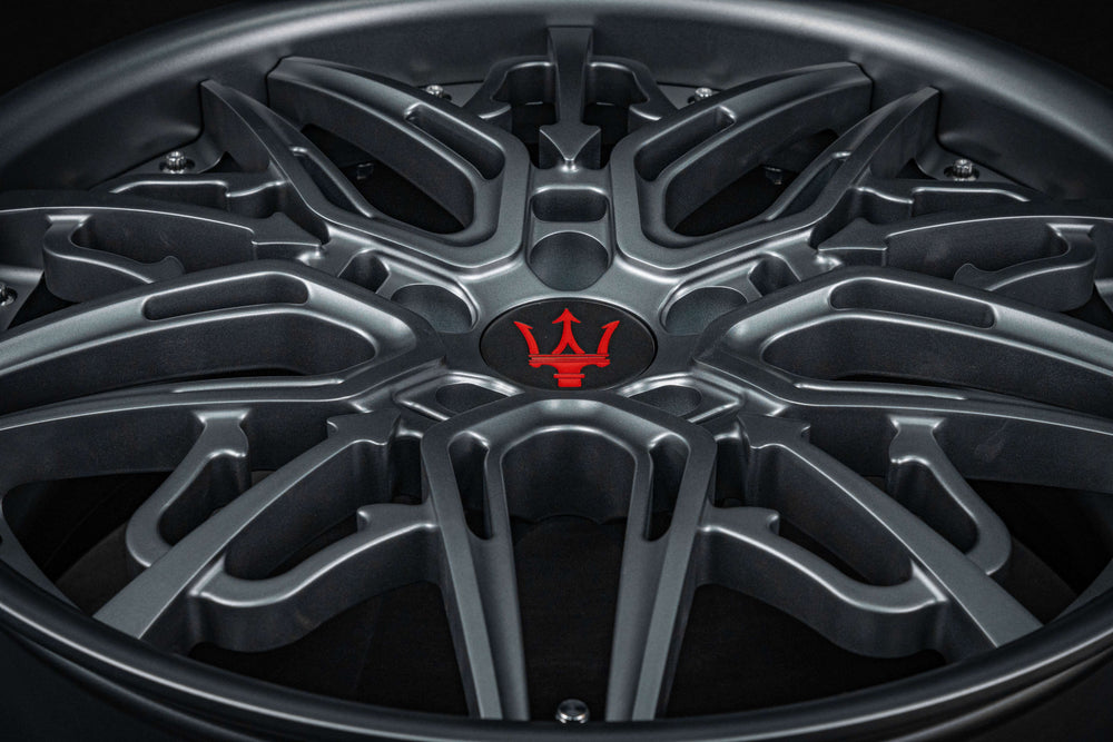 2015 Maserati Quattroporte on RVRN RV-RM01 forged wheels in Matte Gunmetal Gray with Chrome Screws (photo 04)