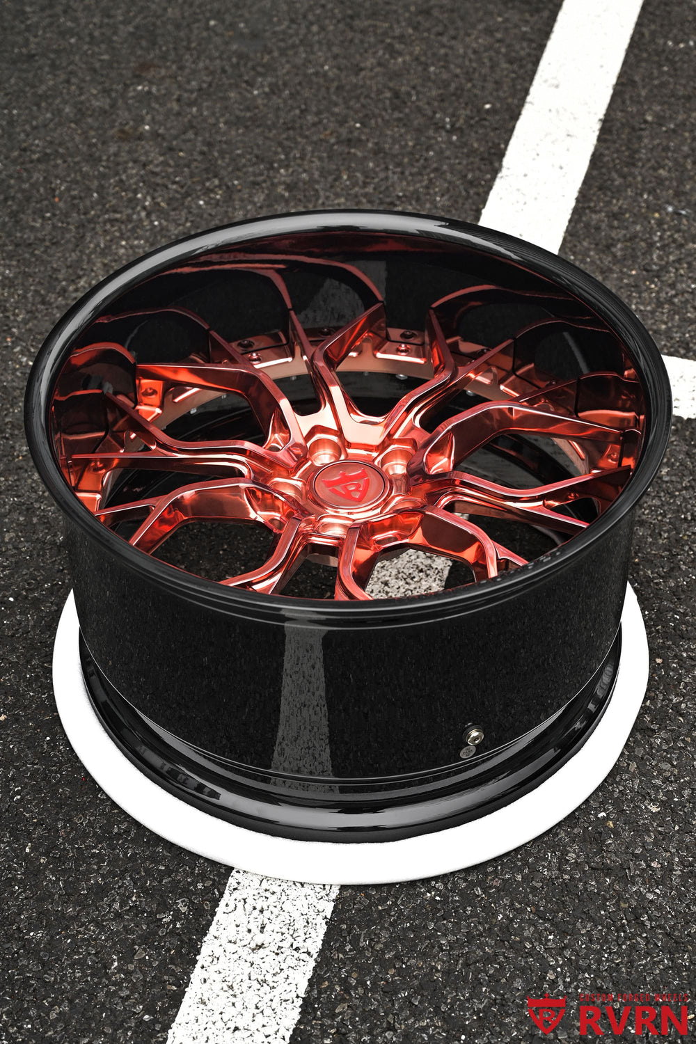 Front three-quarter view of a 2016 Corvette C7 Z06 on RVRN RV-DR16 Y spoke 2 piece forged wheels in polished rose gold and gloss black finish, 19x10 front and 20x12 rear.