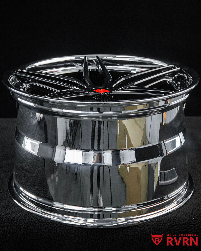 RVRN DP03 two-piece step-lip forged wheel close-up