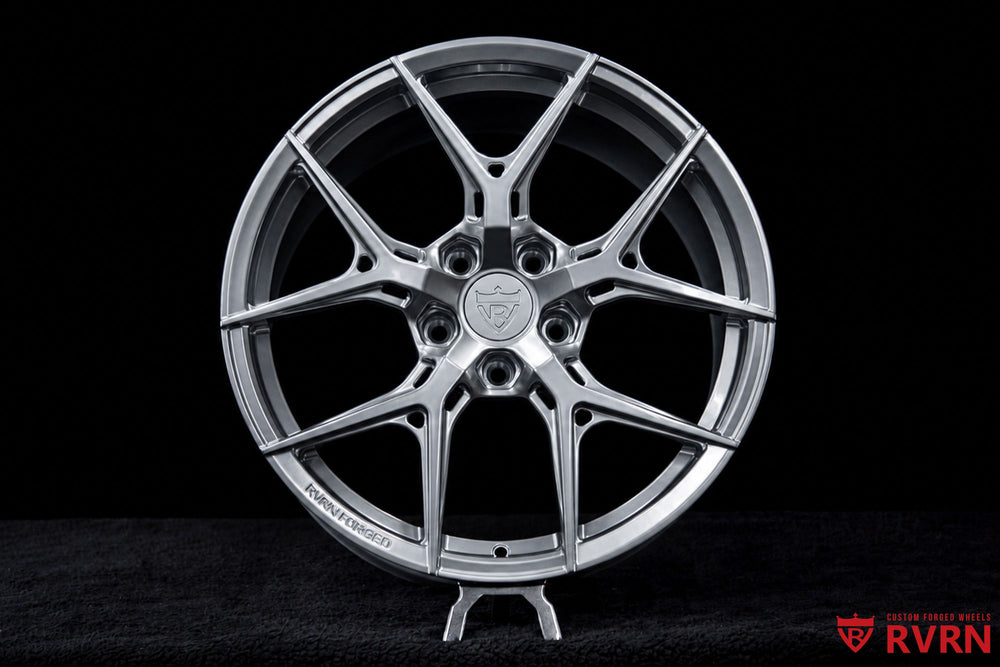 Detailed view of the RV-MJ25 one-piece forged Y-spoke wheel finished in all gloss silver for Corvette C7 custom builds.