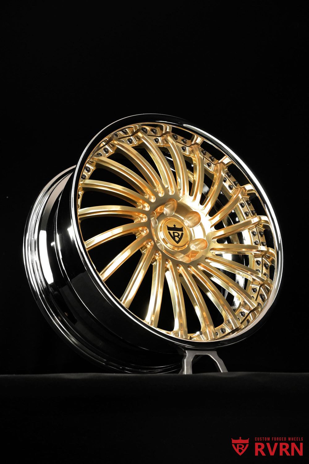 Premium polished frozen gold finish on the RVRN RV-DN01 custom forged directional wheel for GMC Arcadia.