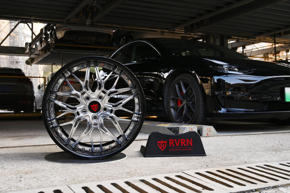 RVRN RV-T081 polished deep dish wheel on display beside the black 2017 BMW 4 Series 430i it was built for.