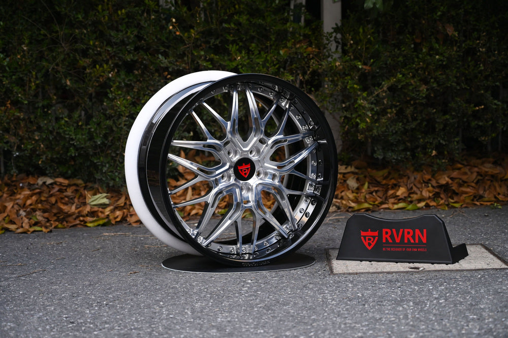RVRN RV-T081 custom forged deep dish wheel for the BMW 4 Series with polished spokes and glossy black barrel, rear 20x10.5 fitment.