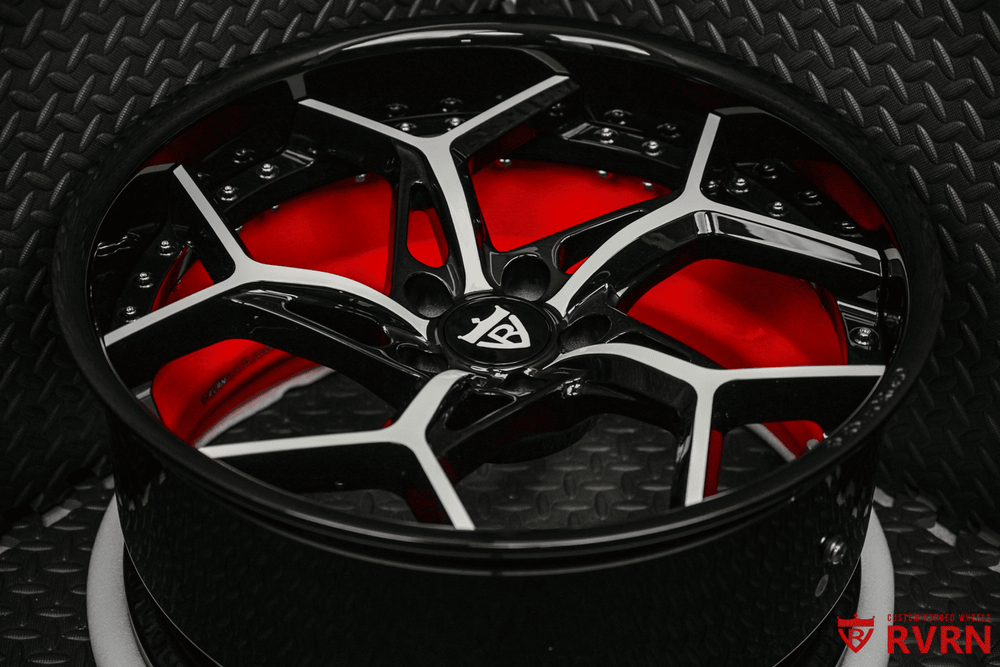 Custom Maserati wheels RVRN RV-DV03 with RVRN red inner barrel