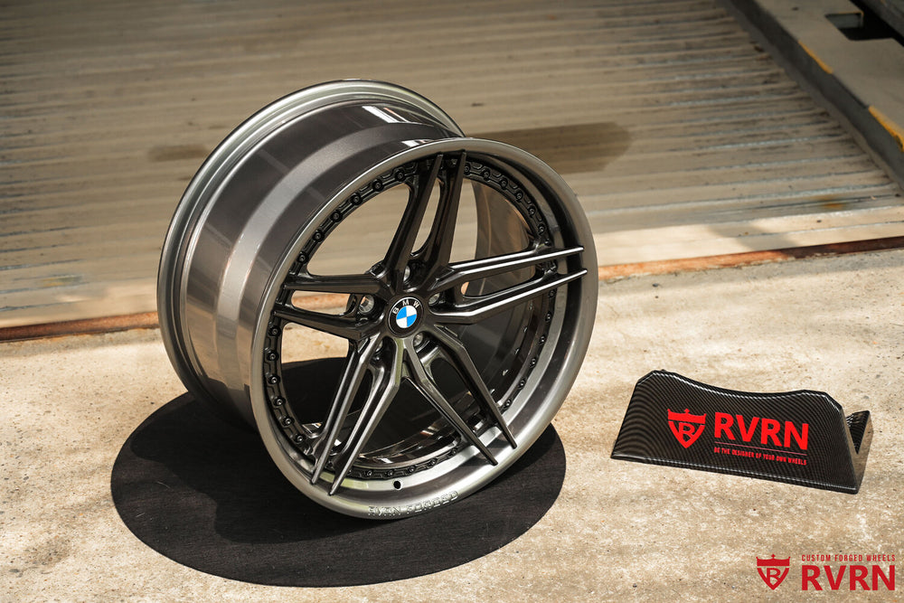 BMW M850i 5 spoke forged wheels side profile dark gunmetal