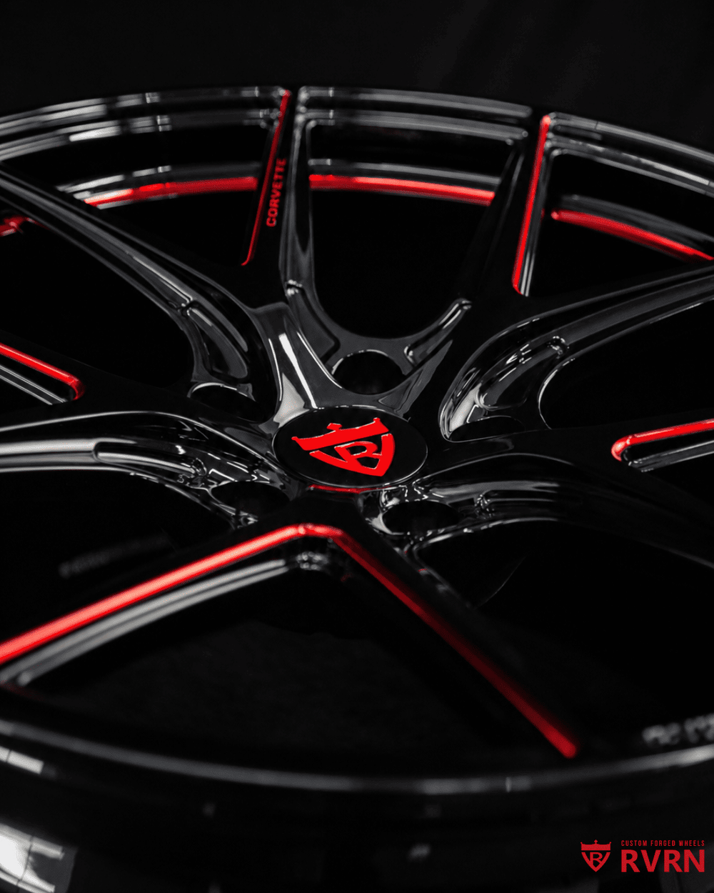 Detail of red CORVETTE engraving on RV-MC61 forged wheel spoke for 2019 Corvette C7 Grand Sport custom wheels.