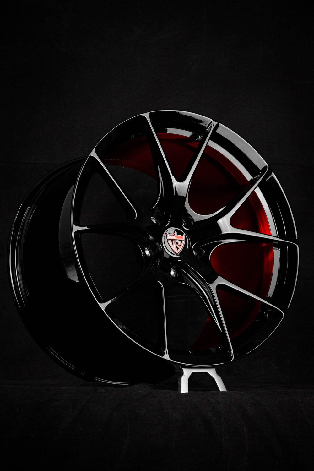 Lightweight forged wheels for Corvette C7 Grand Sport – gloss black.