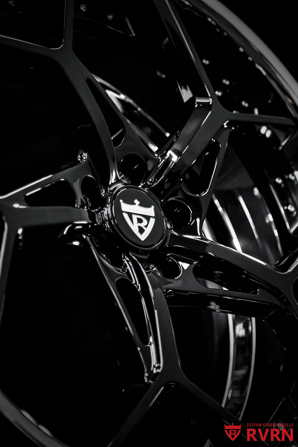 Close-up detail of the RV-DV03 front Y-spoke forged wheel on a Mercedes S560 Coupe, showing gloss black spokes, deep dish construction and 22x9 fitment