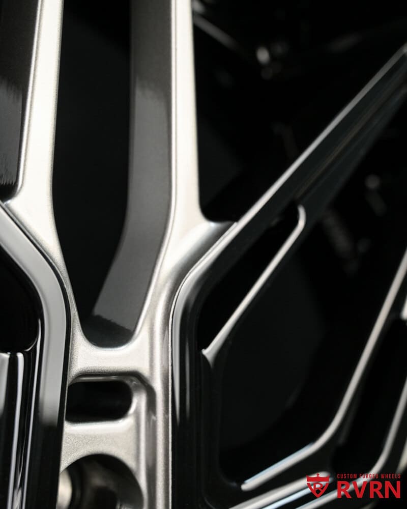 Profile shot of custom RV-T081 wheels on 2020 Audi Q8