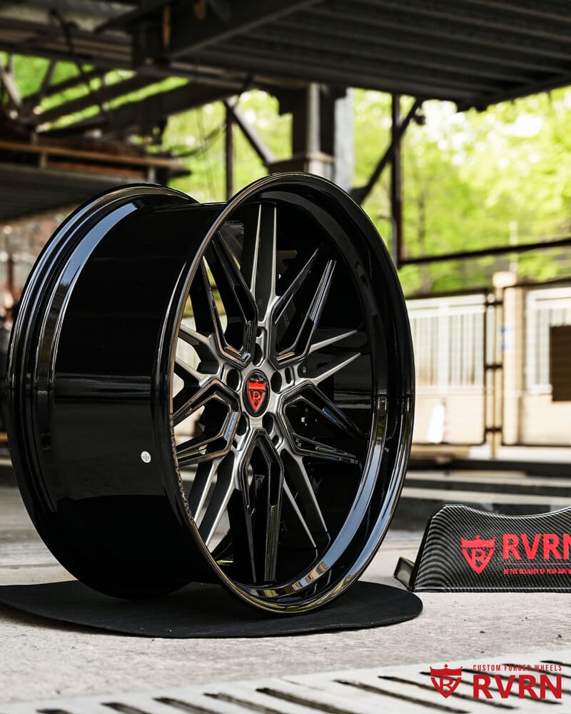 	Close-up of custom Audi Q8 wheel spoke design by RVRN