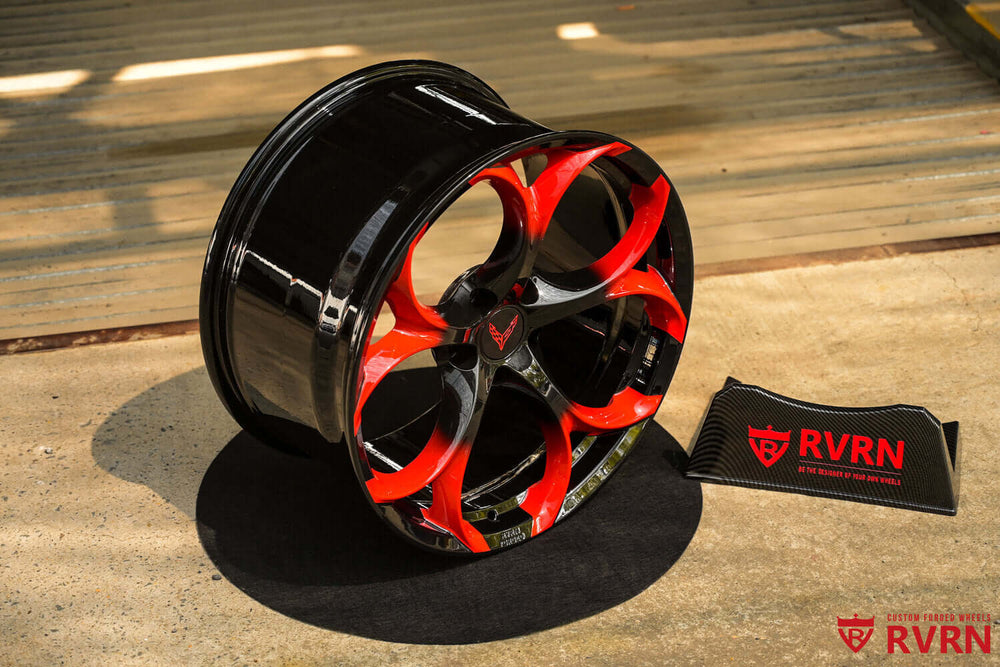 Corvette C8 Stingray RV-MS016 forged wheel rear view gloss black barrel red fade spokes