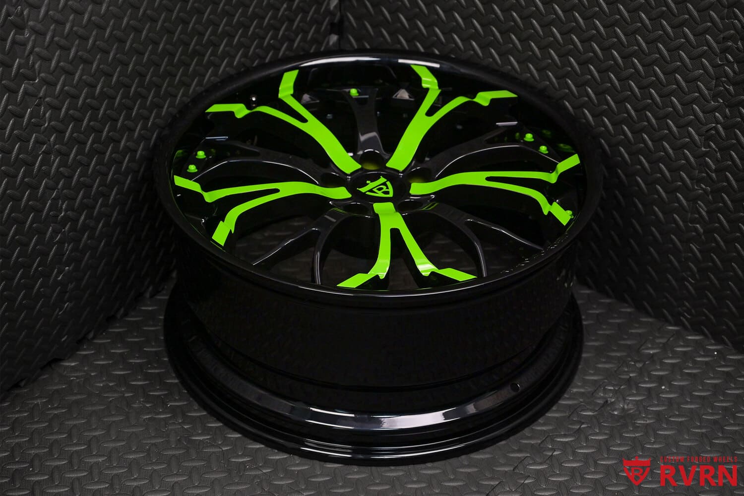 2020 Ford Mustang EcoBoost Wheels – Black & Green RV-DL09 – RVRN WHEELS