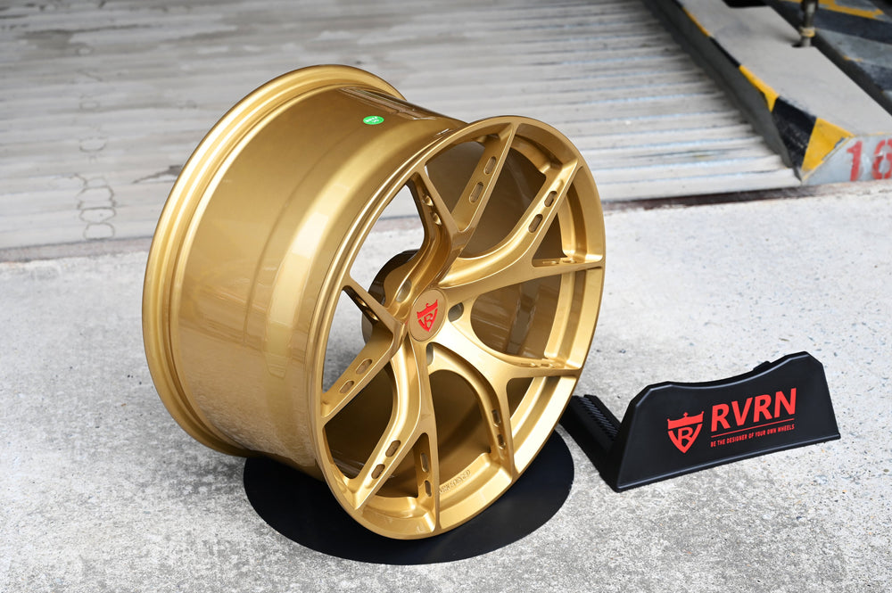2020 Ford Shelby GT500 on RVRN RV-MB373 forged wheels in Champagne Bold (photo 02)