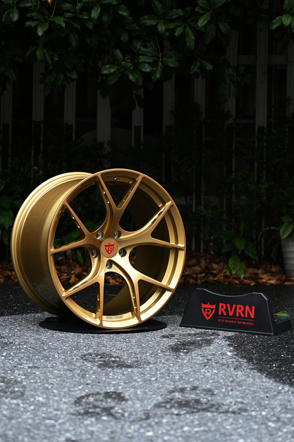 2020 Ford Shelby GT500 on RVRN RV-MB373 forged wheels in Champagne Bold (photo 09)