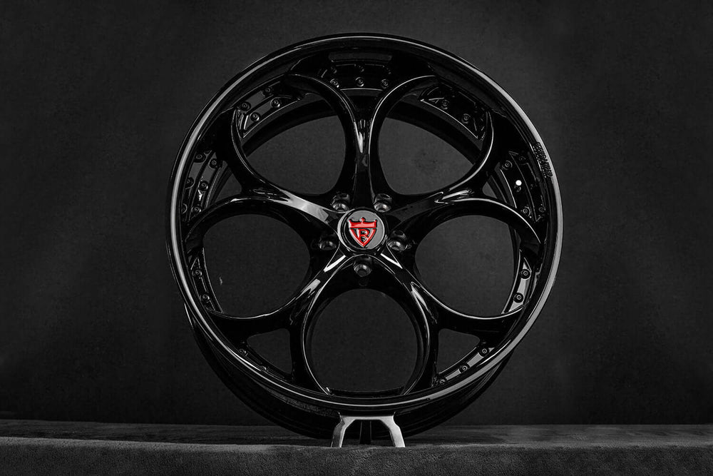 	Audi RS6 deep dish forged wheel on vehicle